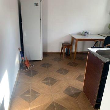 Здам пів будинку