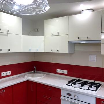 Героїв просп., 19