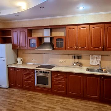 Микільсько-Слобідська вул., 2-Б