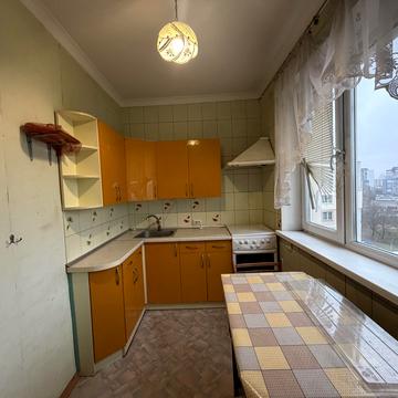 Миколи Закревського вул., 31