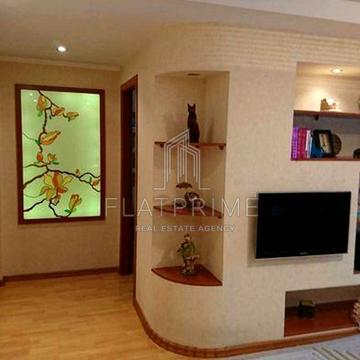 Русанівська набережна вул., 22