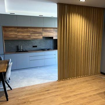 Набережна Перемоги вул., 42