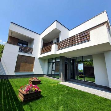 Продам 2 дома на Победе в стиле тауна