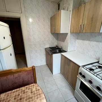 Здам 2 кімнатну квартиру по вул. Пятницька