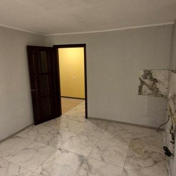 Продам двухкімнатну квартиру