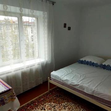 Василя Єрошенка вул. (), 4