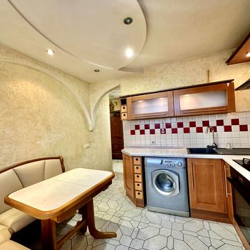 Князя Романа Мстиславича вул. (Генерала Жмаченка), 12