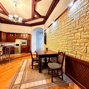 Оренда найкращої квартири в центрі Львова біля парку Ів.Франка