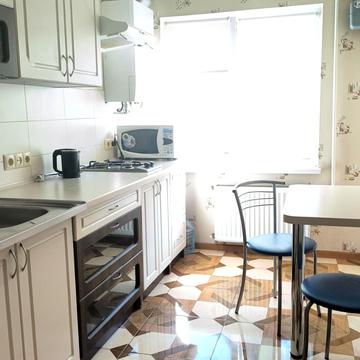 Сергія Ядова вул. (Ювілейна), 22