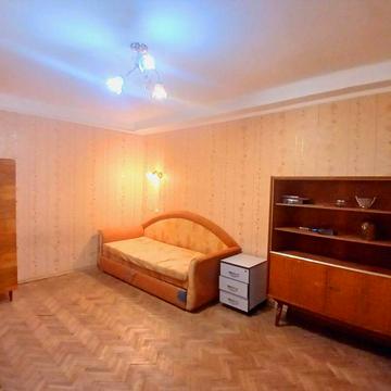 Центр! Золоті ворота! Університет! Чеховський провулок, 2