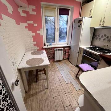 Оренда 1к, пр Свободи 28А, Виноградар, тц Retroville-10 хв