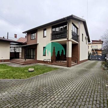 Селянська вул., 12