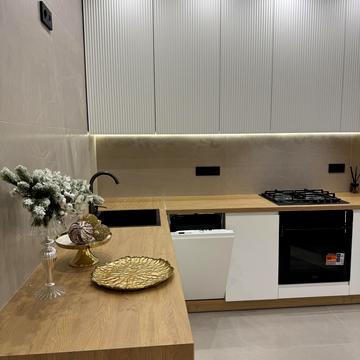 Мартинова просп., (вул. Григорія Сковороди, 14)