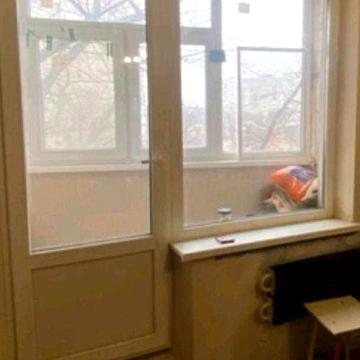 Продам 1-комнатную квартиру возле м. Индустриальная