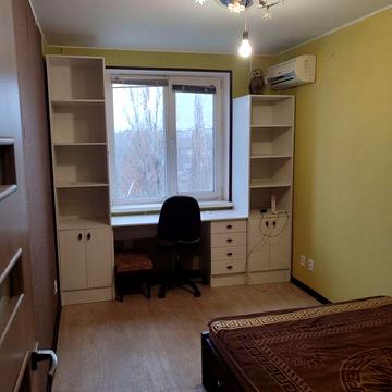 Продам трёх комнатную квартиру на Пл.Победы-Космонавтов.