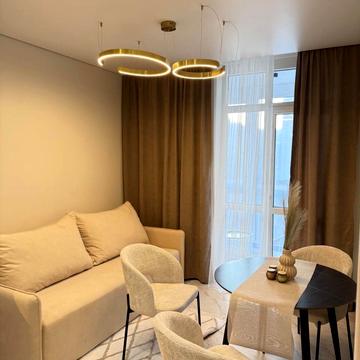 Богдана Хмельницького вул., 207