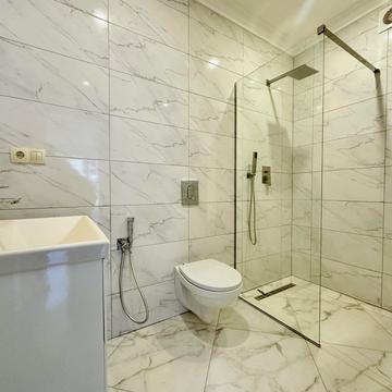 Джерельна вул., 5