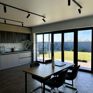 пер. Луговий