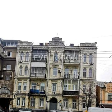 Саксаганського вул., 79