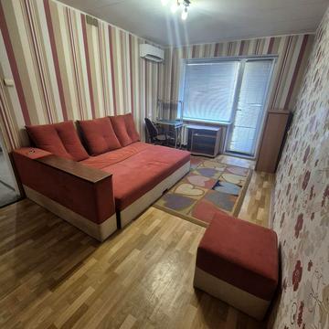 Слобожанський просп. (ім. газети Правда), 1