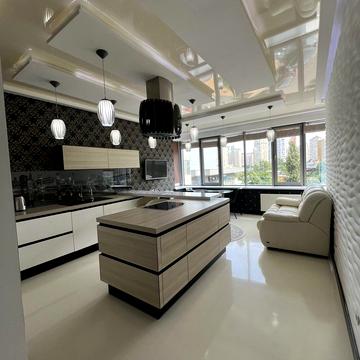 Дніпровська набережна вул., 14