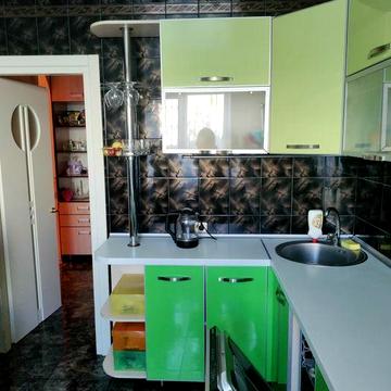 Продам 4-х кімнатну в Хортицькому районі