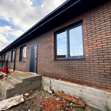 Покровська вул. (Ватутіна), 1а