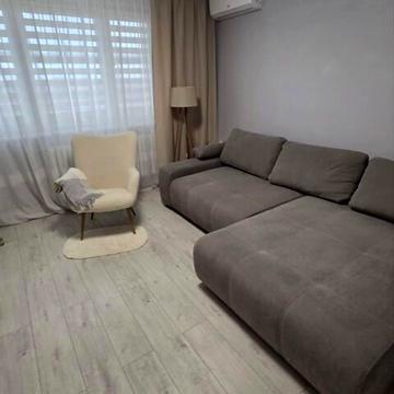 Свободи просп., 33