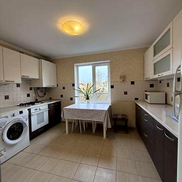 Продаж будинку Надбільна/Крилова. Казбет