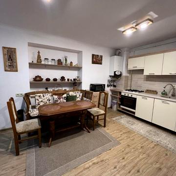 Локоти вул., 25