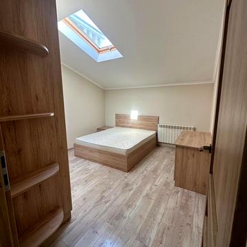 Пилипа Орлика вул., 4б