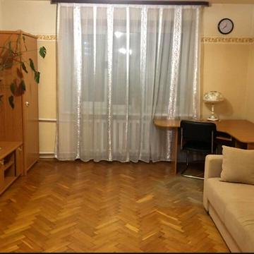 Б. Лепкого вул., 14