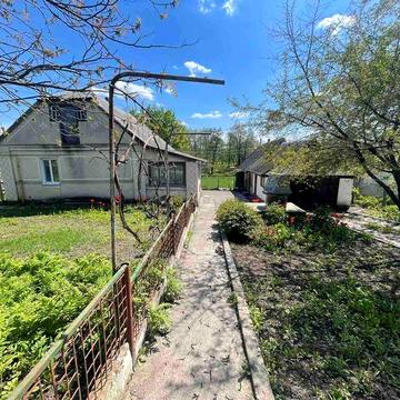 Продається затишний сімейний будинок