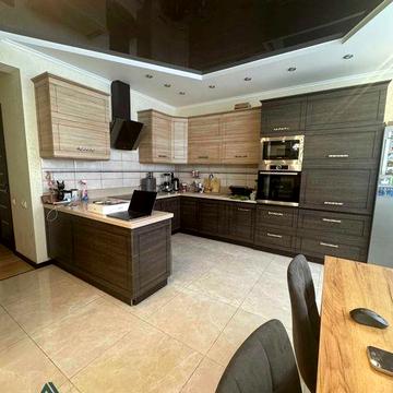 WOW! ДУУЖЕ стильна 2к квартира 70 м2 на вул Драгоманова 2-Б !