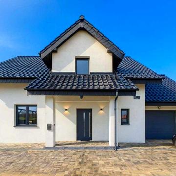 Продам будмнок з ремонтом під чистову  135м2