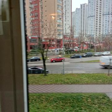 Павла Тичини просп., 9