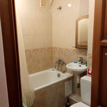 Павла Тичини просп., 9