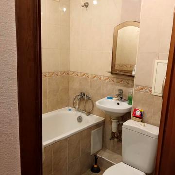 Павла Тичини просп., 9