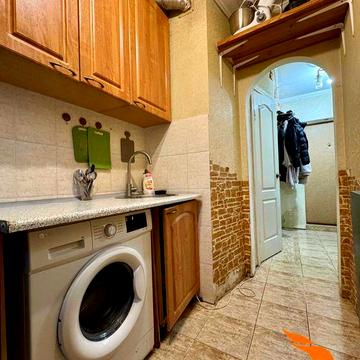 Продаж 1к квартири вул. Василя Яна, 16