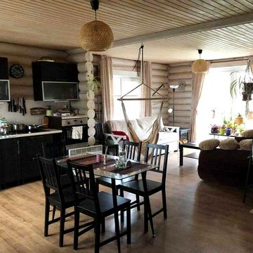 Будиночок в с. В. Лази