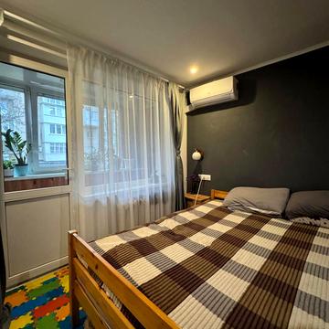 Івана Франка вул., 41