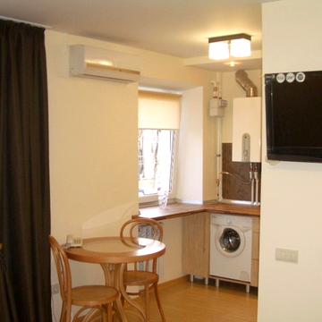 Шевченка просп., 8/10