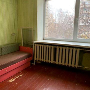 Продам малосімейку на Правому березі