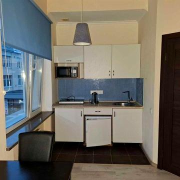 Здам квартиру-студію на Подолі, 400 м від станції м. Т. Шевченко. Без%