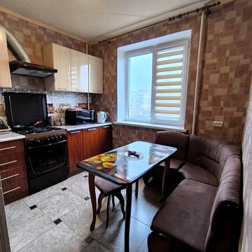 Святослава Ріхтера вул. (Щорса), 127