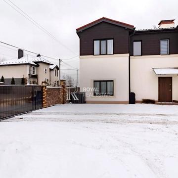 Набережна, 1