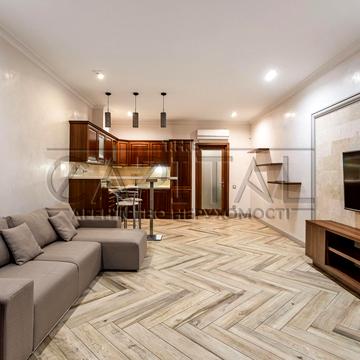 Антоновича вул. (Горького), 131