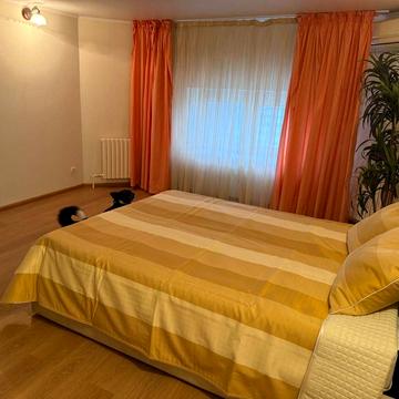 Тополина вул., 30