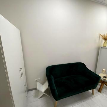 Кардинала Любомира Гузара вул., 34