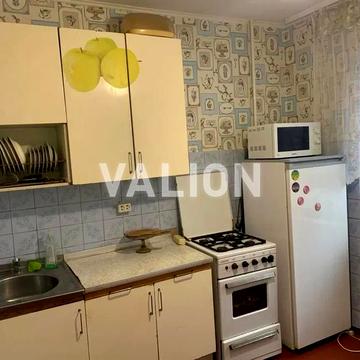 Червоної Калини просп. (Володимира Маяковського), 32